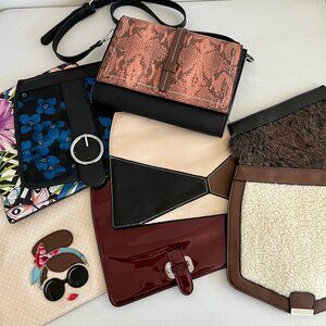 Magnolia and Vine Versa Uptown Clutch Shoulder Crossbody Bag Bundle